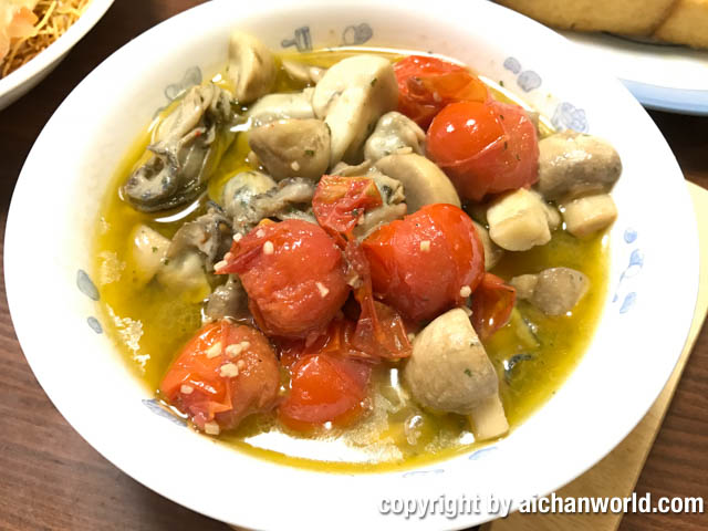 牡蠣とトマトのアヒージョ