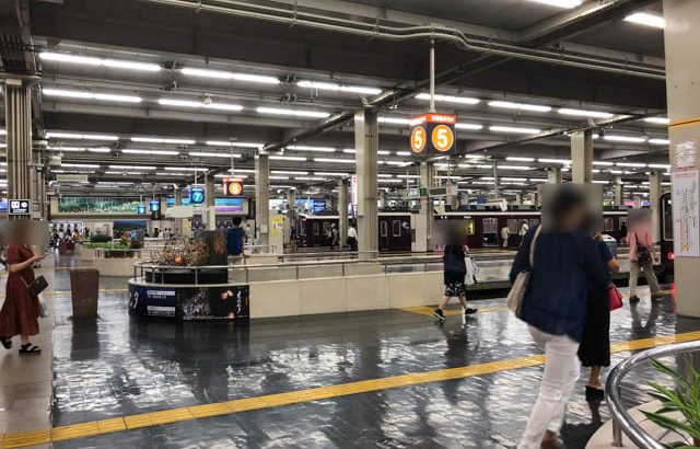 日本最大の私鉄ターミナル、阪急電車・大阪梅田駅