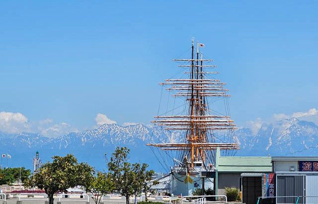 金沢情報：お隣、富山県まで足を伸ばして、射水市の帆船・海王丸へ（1日コース）